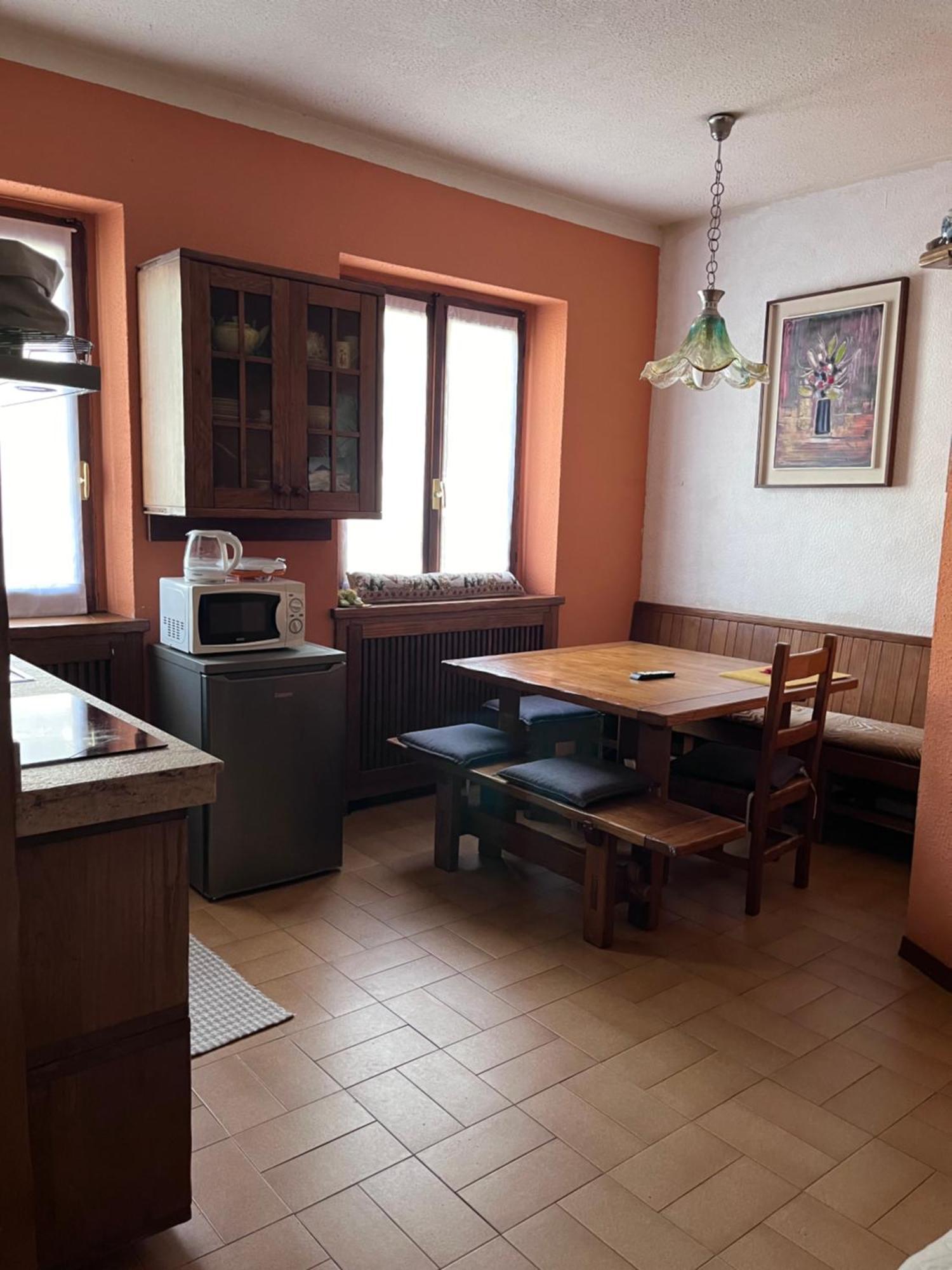 A Due Passi Dal Lago Canzo Εξωτερικό φωτογραφία